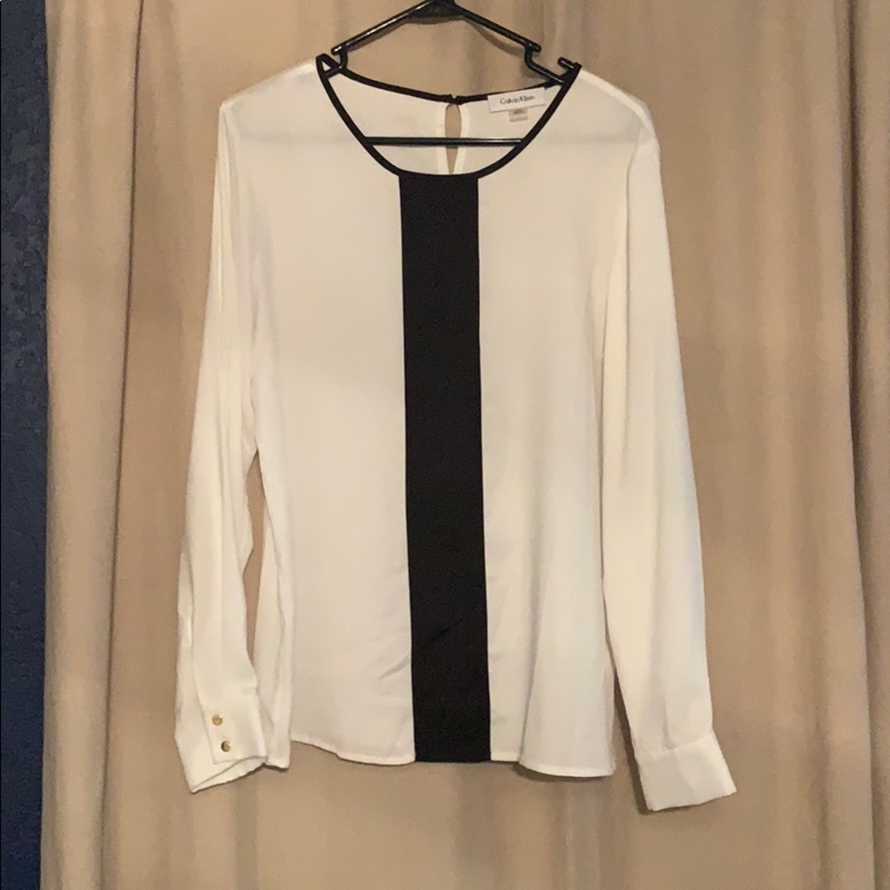 Chic Calvin Klein Blouse
